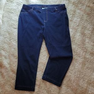 Dark denim capri